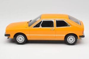 Volkswagen Scirocco GTI Mk1 Jaune Marino Otto 1:18 OT467 Sveķi — attēls 3 no 6