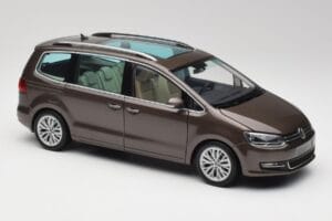 Volkswagen Sharan 7N Ozola Brūns Metaliks Minichamps 1:18 110051001 Metāls — attēls 6 no 8
