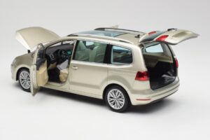 Volkswagen Sharan 7N Reflex Sudrabs Metaliks Minichamps 1:18 110051002 Metāls — attēls 5 no 8