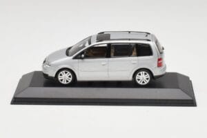 Volkswagen Touran Reflex Sudrabs Minichamps 1:43 TOURAN001 Metāls