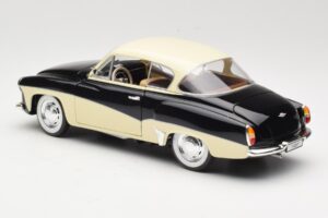 Wartburg 311 Coupe Melns & Bēšs Revell 1:18 8419 Metāls — attēls 7 no 8
