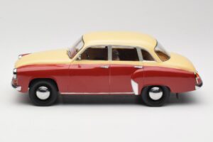 Wartburg 311 Dark Red Beige MCG 1:18 MCG18299 Metāls — attēls 3 no 6