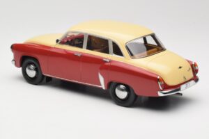 Wartburg 311 Dark Red Beige MCG 1:18 MCG18299 Metāls — attēls 5 no 6