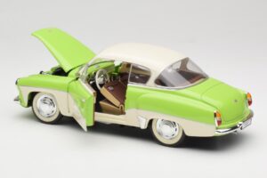 Wartburg 313 Pasteļzaļš virs Bēšā Revell 1:18 9018 Metāls — attēls 5 no 8