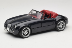 Wiesmann Roadster MF Carbon Black Revell 1:18 WIESMANN001 Metāls