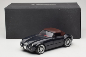 Wiesmann Roadster MF Carbon Black Revell 1:18 WIESMANN001 Metāls — attēls 9 no 9