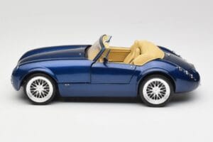 Wiesmann Roadster MF3 Zils Revell 1:18 08861 Metāls — attēls 4 no 8