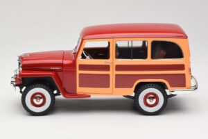 Willys Jeep Station Wagon Sarkans Road Signature 1:18 92858 Metāls — attēls 4 no 8