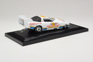 Winston Drag Racing Club of America Fun Car 1999 Racing Collectables 1:24 F002 Metāls — attēls 3 no 7