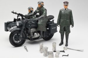 Zundapp KS 750 Blakusvāģis Walkure Schuco 1:10 450651900 Metāls — attēls 2 no 7