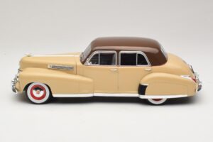 Cadillac Fleetwood Series 60 Special Bēšs MCG 1:18 MCG18656 Metāls — attēls 3 no 6
