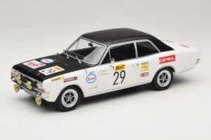 Opel Commodore A #29 J-L. Clarr / J-P. Peyroux Tour de France Automobile 1971 MCG 1:18 MCG18562R Metāls