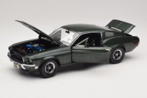Ford Mustang GT Bullitt ar Steve McQueen Figūriņu Greenlight 1:18 12885 Metāls — attēls 2 no 8