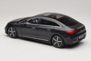 Mercedes EQE V295 Graphite Grey Magno NZG 1:18 B66961108 Metāls — attēls 4 no 8