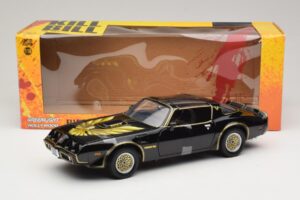 Pontiac Firebird Trans Am Kill Bill Movie Greenlight 1:18 12951 Metāls — attēls 6 no 6