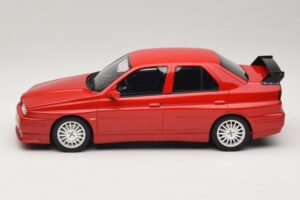 Alfa Romeo 155 GTA Stradale Alfa Red Otto 1:18 OT1132 Sveķi — attēls 3 no 6