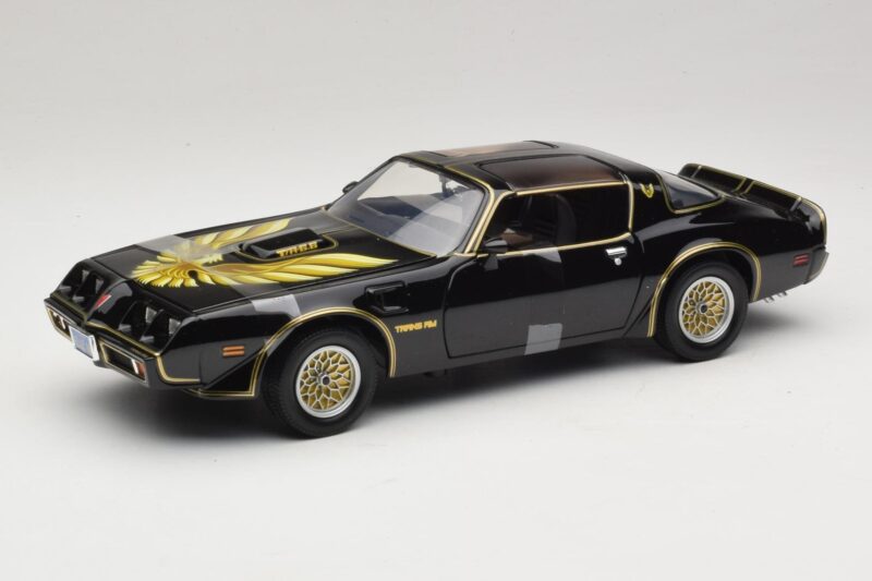 Pontiac Firebird Trans Am Kill Bill Movie Greenlight 1:18 12951 Metāls