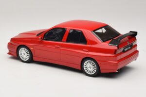 Alfa Romeo 155 GTA Stradale Alfa Red Otto 1:18 OT1132 Sveķi — attēls 5 no 6