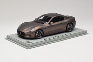 Maserati GranTurismo Trofeo Rame Folgore BBR 1:18 P18240AMAS Sveķi — attēls 2 no 7