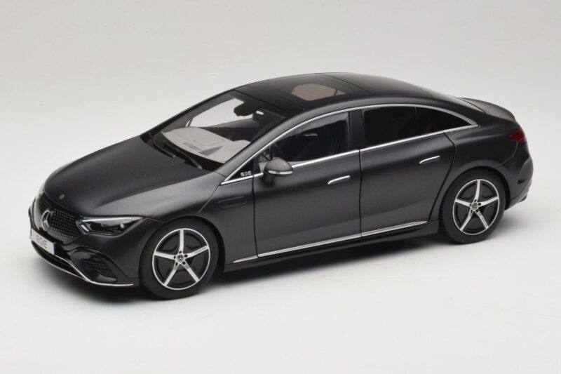 Mercedes EQE V295 Graphite Grey Magno NZG 1:18 B66961108 Metāls