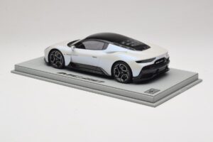Maserati MC20 Bianco Audace BBR 1:18 P18191AMAS Sveķi — attēls 4 no 6