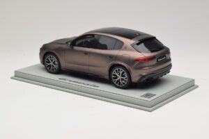 Maserati Grecale Bronza BBR 1:18 P18220FMAS Sveķi — attēls 5 no 7