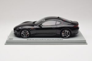 Maserati GranTurismo Trofeo Nero Assoluto BBR 1:18 P18240CMAS Sveķi