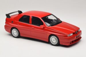 Alfa Romeo 155 GTA Stradale Alfa Red Otto 1:18 OT1132 Sveķi — attēls 4 no 6