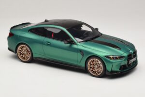 BMW M4 CS G82 Frozen Isle of Man Green GT Spirit 1:18 GT994 Sveķi — attēls 4 no 6