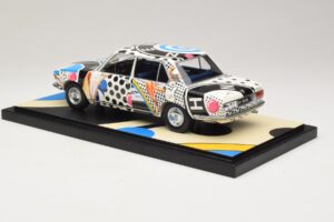 BMW 2500 E3 New Horizon Minichamps 1:18 155029204 Sveķi — attēls 5 no 6