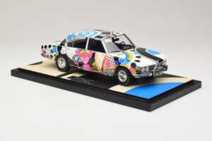 BMW 2500 E3 New Horizon Minichamps 1:18 155029204 Sveķi — attēls 4 no 6