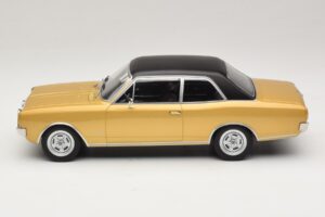 Opel Commodore A Bēšs MCG 1:18 MCG18559 Metāls — attēls 3 no 6