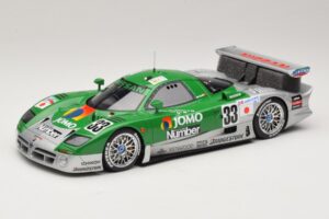 Nissan R390 GT1 #33 S. Motoyama / T. Kurosawa / M. Kageyama 24 Hours of Le Mans 1998 GT Spirit 1:18 GT1003 Sveķi