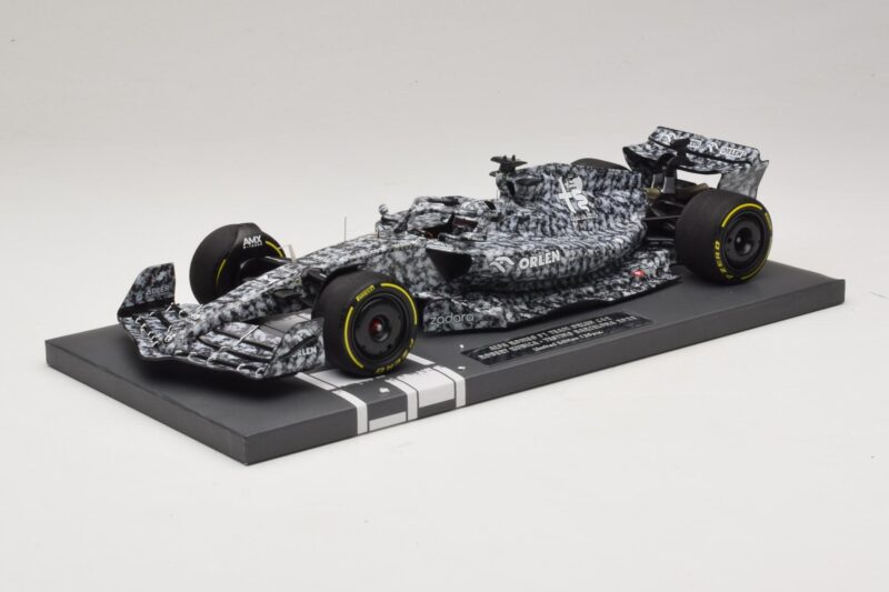 Alfa Romeo Orlen C42 R. Kubica Testing Barcelona 2022 Minichamps 1:18 117229988 Sveķi