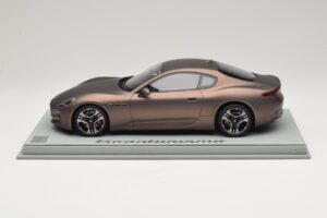 Maserati GranTurismo Trofeo Rame Folgore BBR 1:18 P18240AMAS Sveķi
