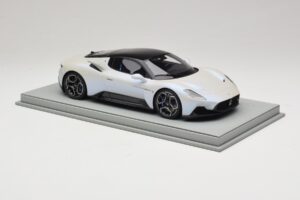 Maserati MC20 Bianco Audace BBR 1:18 P18191AMAS Sveķi — attēls 5 no 6