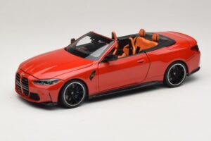 BMW M4 G83 Kabriolets Red Metallic Minichamps 1:18 110021030 Metāls