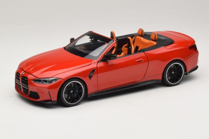 BMW M4 G83 Kabriolets Red Metallic Minichamps 1:18 110021030 Metāls