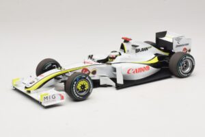 Brawn GP BGP001 #22 J. Button Singapore GP 2009 Minichamps 1:18 180090222 Sveķi