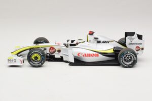 Brawn GP BGP001 #22 J. Button Singapore GP 2009 Minichamps 1:18 180090222 Sveķi — attēls 3 no 7