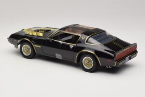 Pontiac Firebird Trans Am Kill Bill Movie Greenlight 1:18 12951 Metāls — attēls 5 no 6