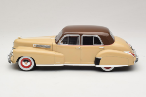 Cadillac Fleetwood Series 60 Special Bēšs MCG 1:18 MCG18656 Metāls — attēls 3 no 6