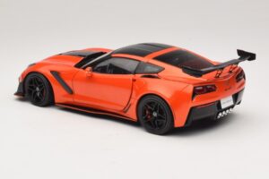 Chevrolet Corvette C7 ZR1 Sarkans IXO 1:18 U18RDC001-FO Metāls — attēls 7 no 8