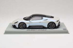 Maserati MC20 Bianco Audace BBR 1:18 P18191AMAS Sveķi