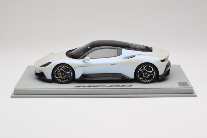 Maserati MC20 Bianco Audace BBR 1:18 P18191AMAS Sveķi
