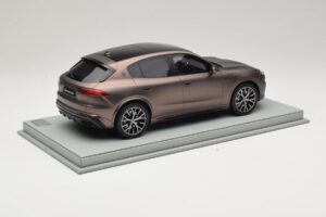 Maserati Grecale Bronza BBR 1:18 P18220FMAS Sveķi — attēls 3 no 7