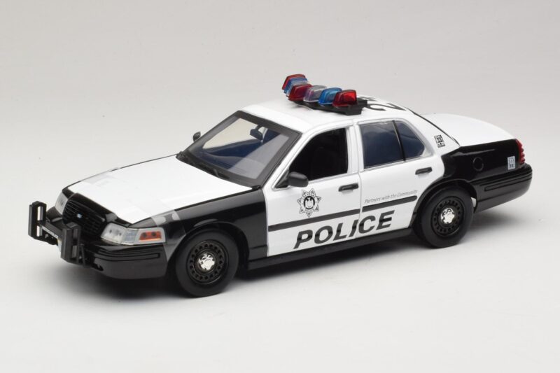Ford Crown Victoria Police Interceptor The Hangover Movie Greenlight 1:18 12911 Metāls
