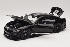 Ford Mustang Shelby GT500 S550 Melns IXO 1:18 U18RDC002-FO Metāls — attēls 2 no 8