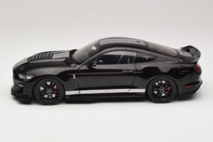 Ford Mustang Shelby GT500 S550 Melns IXO 1:18 U18RDC002-FO Metāls — attēls 4 no 8