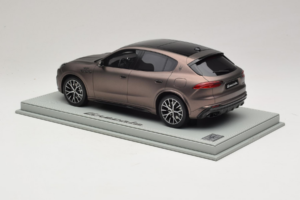 Maserati Grecale Bronza BBR 1:18 P18220FMAS Sveķi — attēls 5 no 7